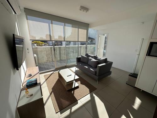 One-Bedroom Apartment image 7