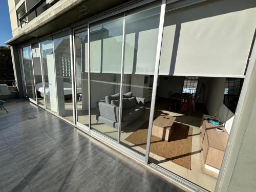 One-Bedroom Apartment image 3