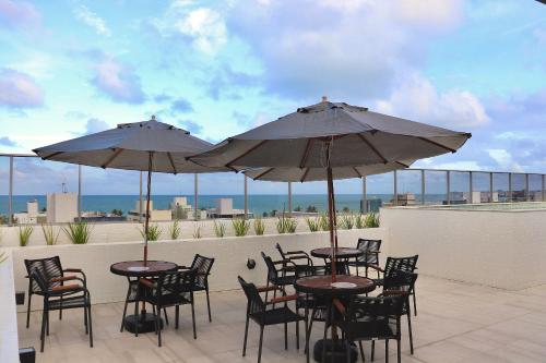 Box 150 - Vista para o Mar e Modernidade em João Pessoa por Carpediem Homes