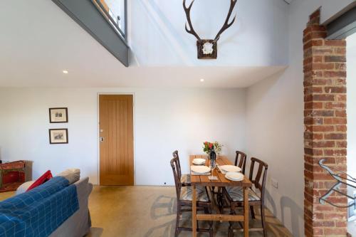 Lodge Farm - main image