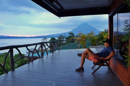 Love Cabin - Arenal Volcano & Lake views