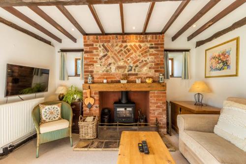 Easy Access to Cromer, Sheringham, The Norfolk Broads and the Seaside - Woodfalls Barn