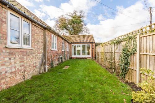 Easy Access to Cromer, Sheringham, The Norfolk Broads and the Seaside - Woodfalls Barn