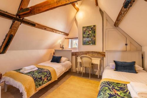 Host & Stay - The Old Paul Pry, Holt (photo 4)