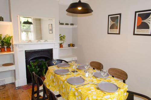 Wensum Park Townhouse - image 10