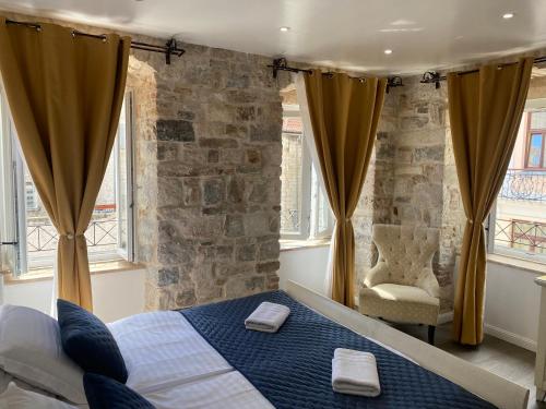 Luxury Rooms Lucija and Luka Room Type - Deluxe Double or Twin Room with Old Town View - Narodni Trg 9