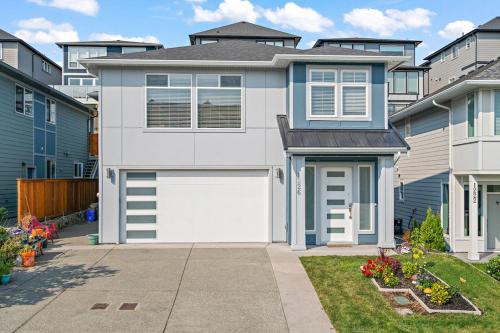 Three-Bedroom Holiday Home