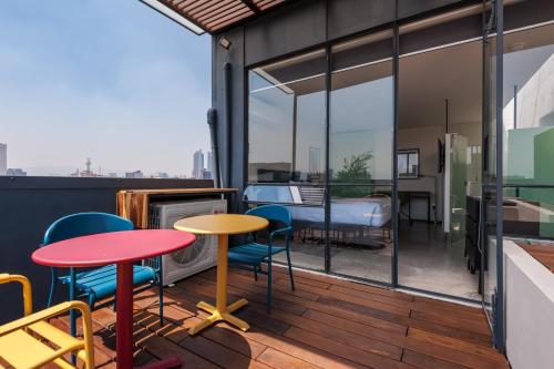 Aware Duplex w/ Cozy Terrace in Roma Norte image 10