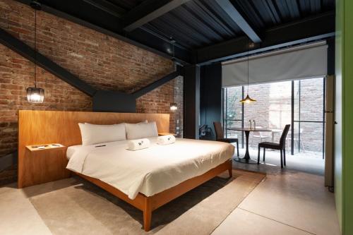 Chic Loft in Roma Norte room in Roma 121 by Wynwood House