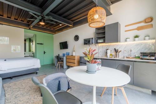 Enchanted Loft w/ Fantastic Deco in Roma Norte image 7