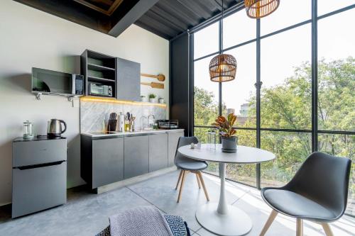 Enchanted Loft w/ Fantastic Deco in Roma Norte image 6