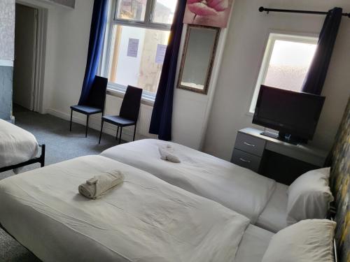 Tulip Hotel Blackpool - image 12