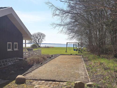  Three-Bedroom Holiday home in Øster Assels 1 in Sillerslev