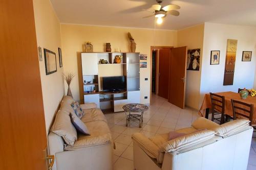 Apartment with 3 bedrooms in Alcamo with wonderful sea view enclosed garden and WiFi 100 m from the beach - image 2