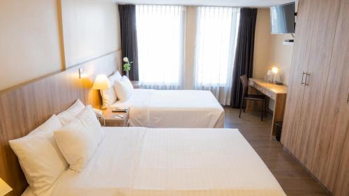 Fenix Hotel - image 3