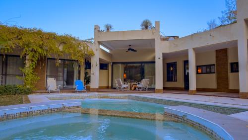 Longone House, Pileta & Vibes
