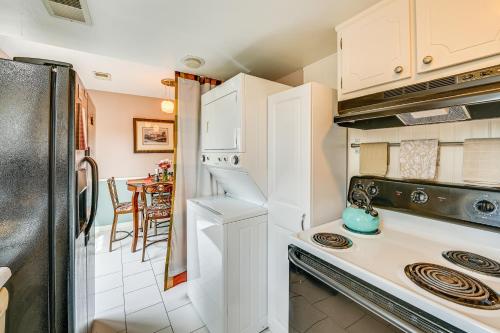 Cozy Lexington Townhome about 3 Mi to UK Campus! in Lexington, USA