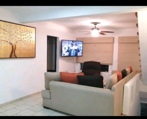 Cómoda casa a 2 cuadras de la playa