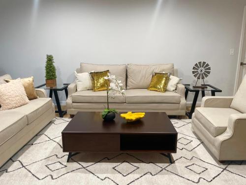 4B3B spacious brand new house share with host in Pasadena Great environment neighborhood