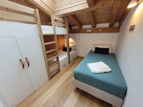 Apartment image 10