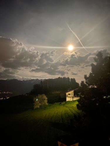 Aparthotel-Almgasthaus Gemsli - A bisal Österreich überm Schweizer Rheintal