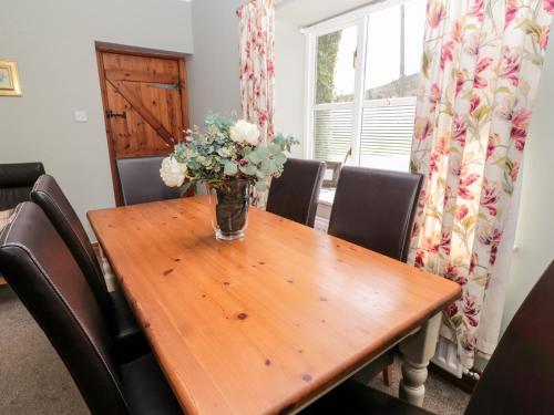 Forge Cottage - image 9