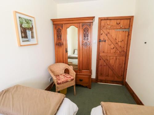 Forge Cottage - image 5