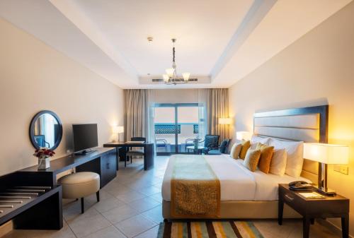 2-Bedroom Sea View Apartment for 4 People