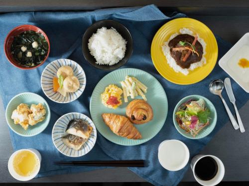 Super Hotel Kumamoto Ekimae Natural Hot Springs – Kumamoto, AZ