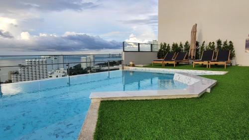 Andromeda Seaview Condo Near Beach