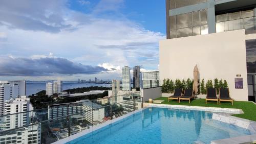 Andromeda Seaview Condo Near Beach