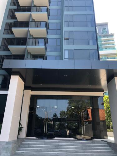 Andromeda Seaview Condo Near Beach