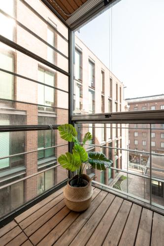 2ndhomes Stylish 1BR home with Balcony and Sauna in Kamppi Center