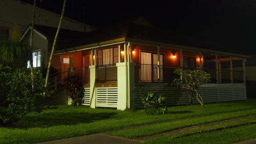 A szálláshely kívülről, Athol's Place in Macksville