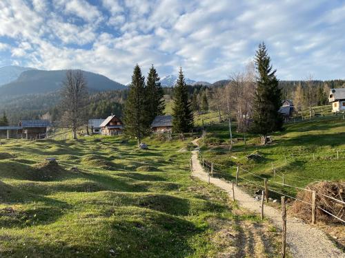 Lovely Cottage in a mountain wilderness of the National Park