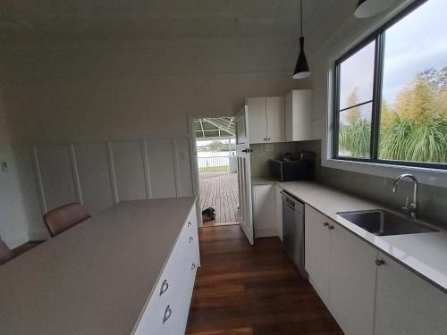 Kilátás, Athol's Place in Macksville