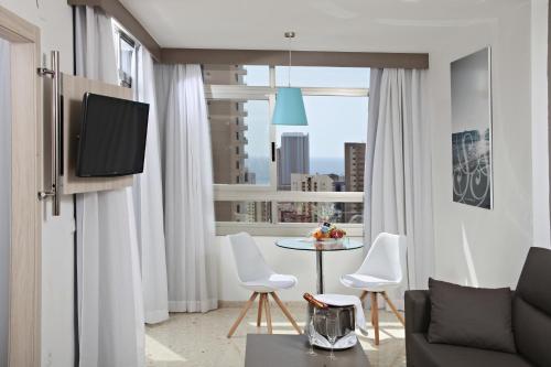 Junior Suite (2 Adults) image 6