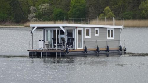 Hausboot Janne Lübeck Inclusive Kanu nach Verfügbarkeit SUP und WLAN 50 MBit s Flat