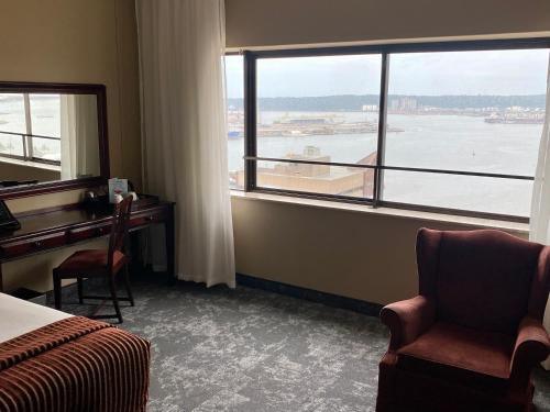 The Royal Hotel Room Type - Queen Bedroom