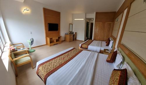 2 king beds