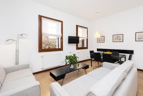 Residence Ca' Foscolo - image 12