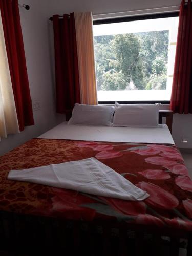 MUNNAR FALCUNS INN HOMESTAY - image 4