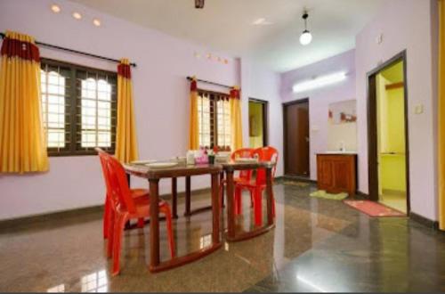 MUNNAR FALCUNS INN HOMESTAY