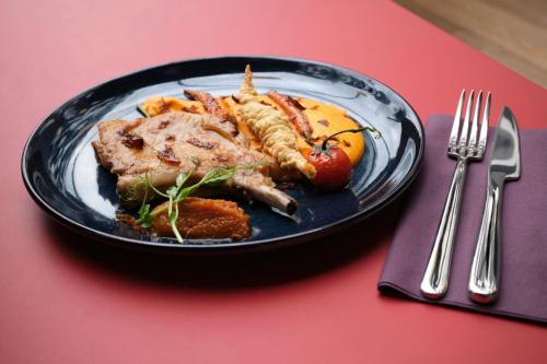 Moxy Paris Val d'Europe Moxy Paris Val d'Europe