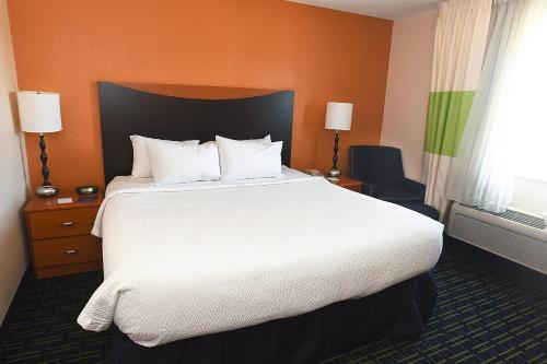 Fairfield Inn Topeka - image 12