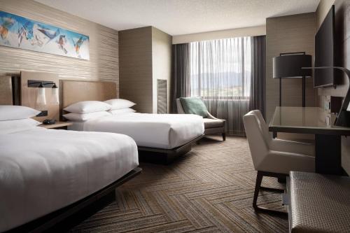 2 double beds