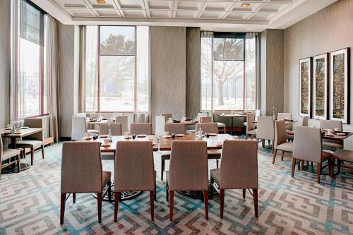 Colorado Springs Marriott - image 5