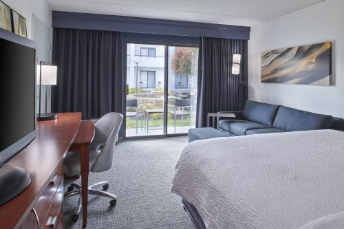 Courtyard by Marriott Detroit Troy