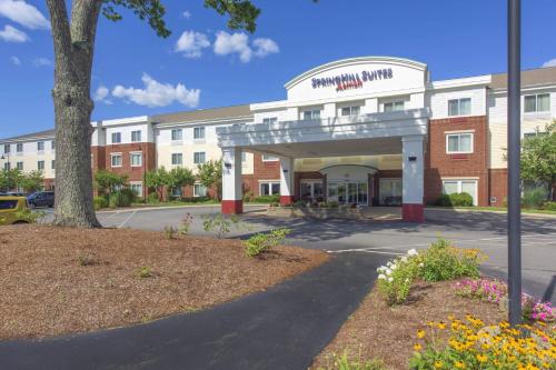 SpringHill Suites Devens Common Center