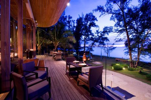 Renaissance Phuket Resort & Spa